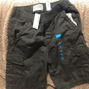 Gray size 8 boys cargo shorts
